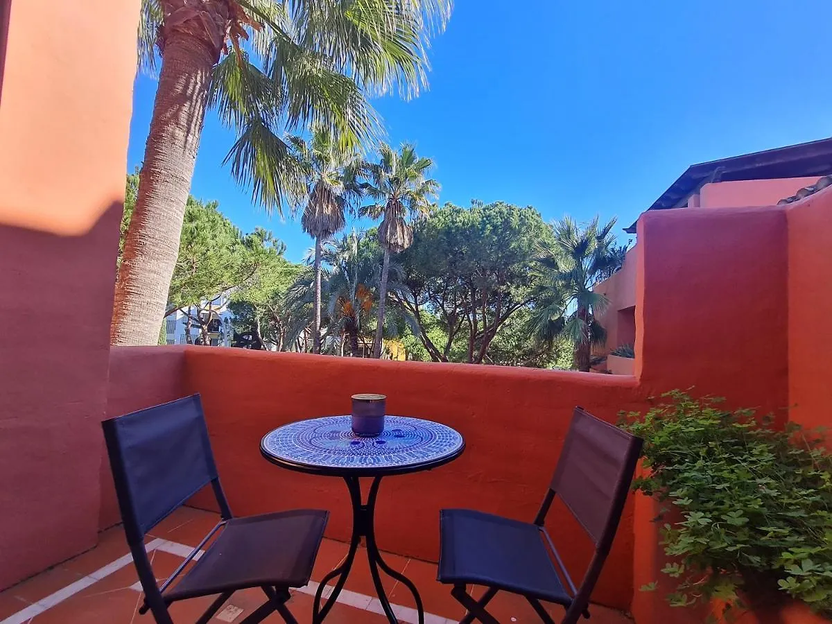 Luxury Spacious Penthouse & Garage 150M To Beach Marbella