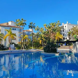  Apartment Jardines De Las Golondrinas Elviria By The Nikki Beach